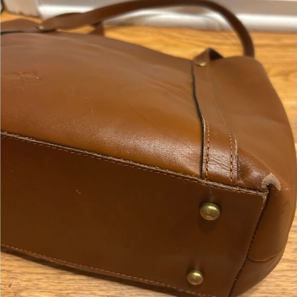 Patricia Nash Heritage Tan Chantilly Vegan Shoulder Bag Style P64501 MSRP 269.00 - Picture 8 of 16